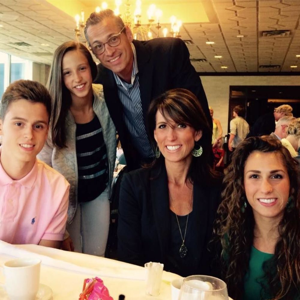 Meet your Posher, Sara